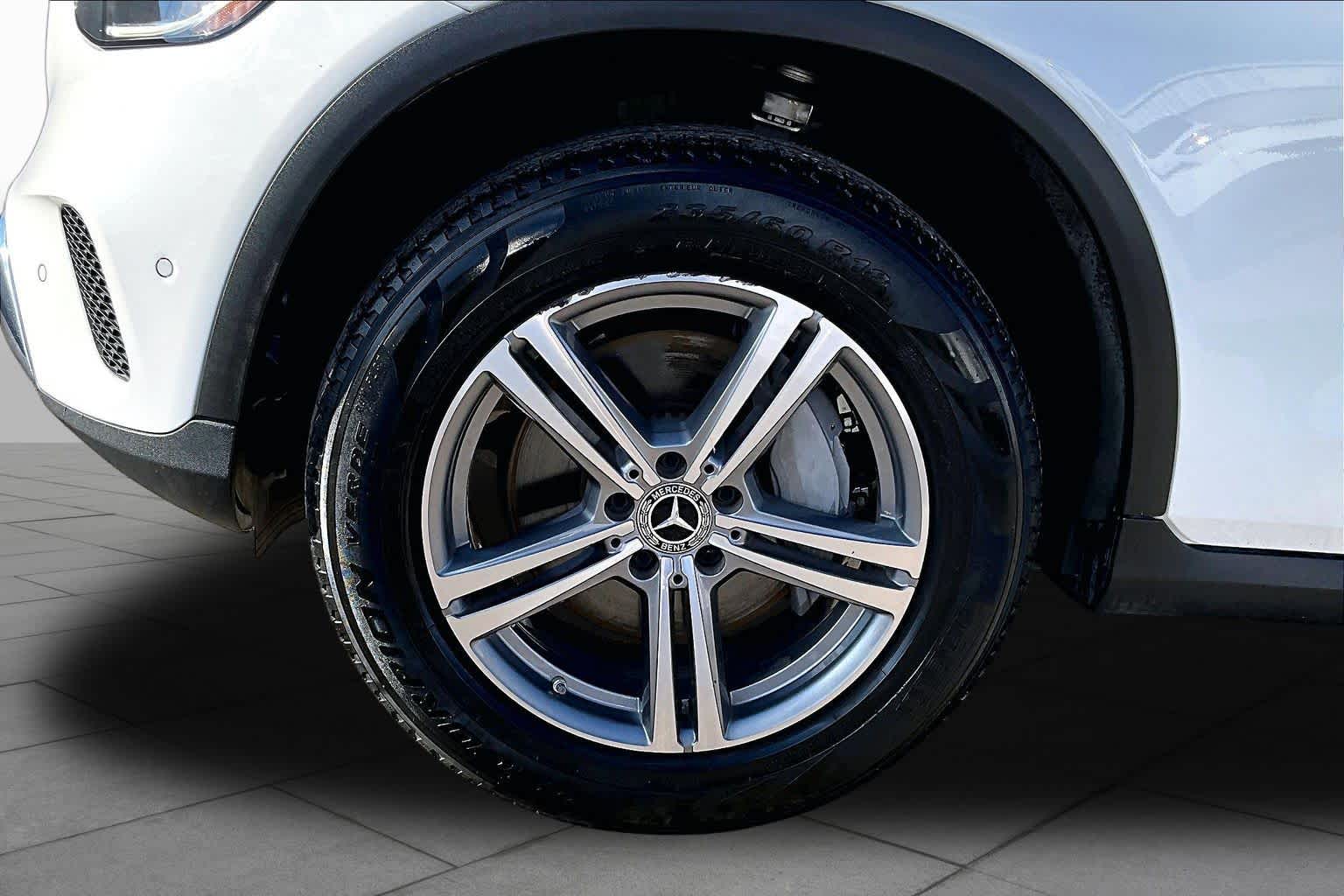 2022 Mercedes-Benz GLC 300