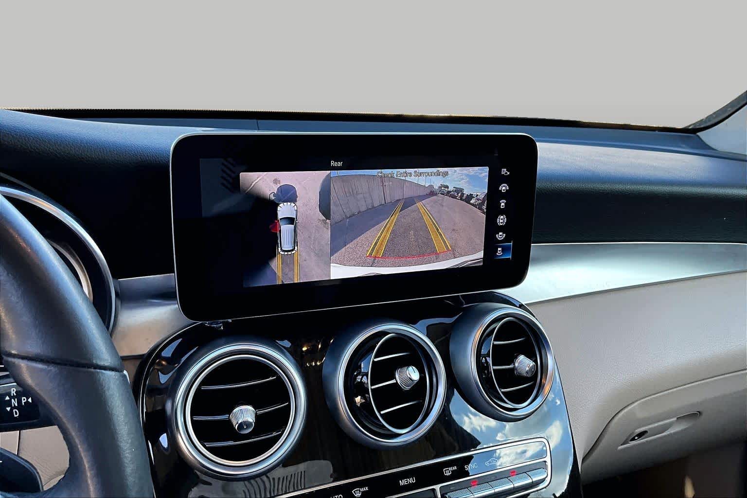 2022 Mercedes-Benz GLC 300