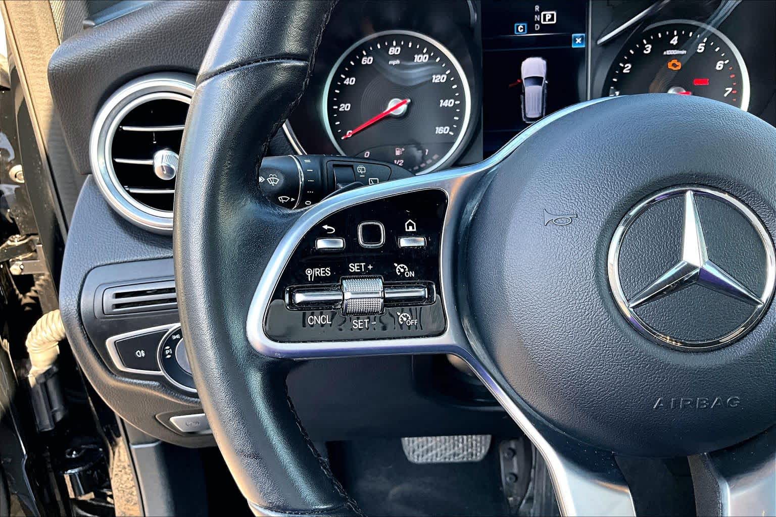 2021 Mercedes-Benz GLC 300